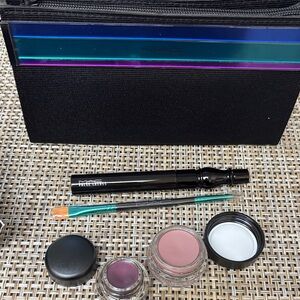 MAC ENCHANTED EVE EYE BAG PLUM - limited edition NEW